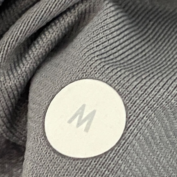 Lululemon Shorts Gray Size Medium - Picture 6 of 10